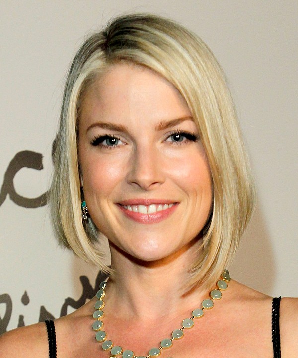 Ali Larter photo