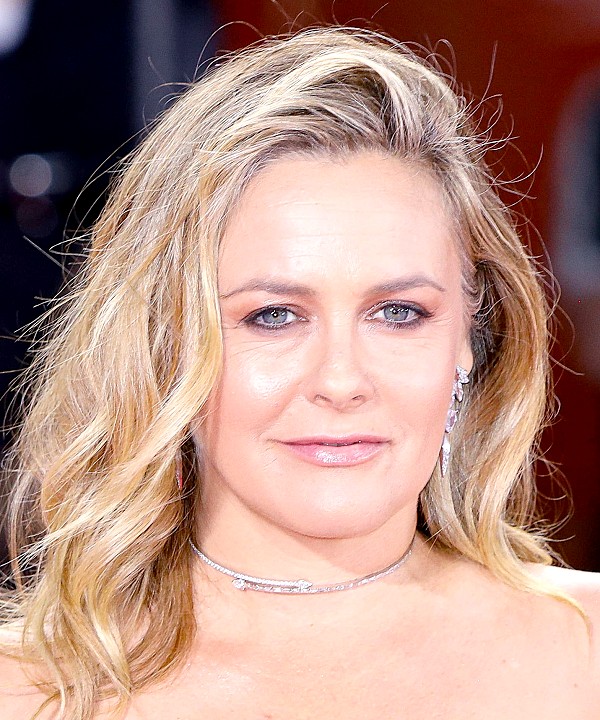 Alicia Silverstone photo