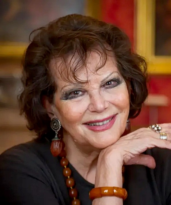 Claudia Cardinale photo