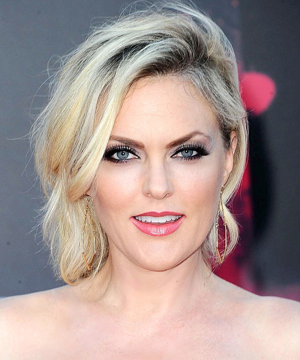 Elaine Hendrix photo