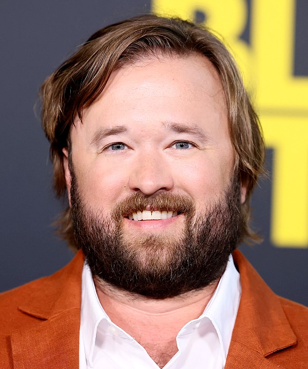 Haley Joel Osment photo