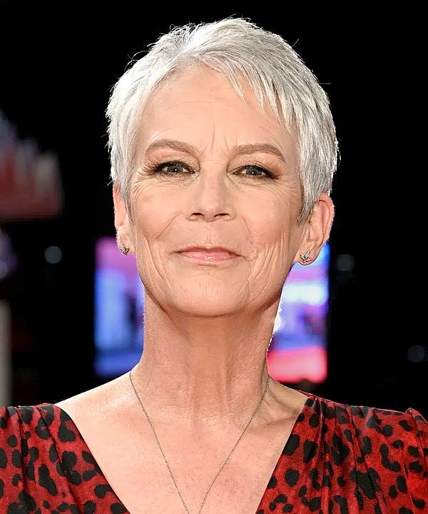 Jamie Lee Curtis photo