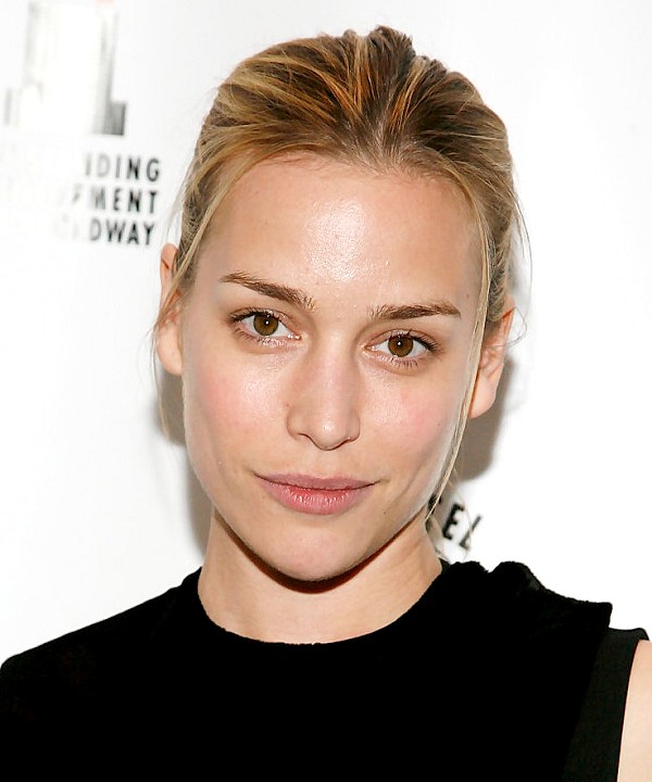 Piper Perabo photo