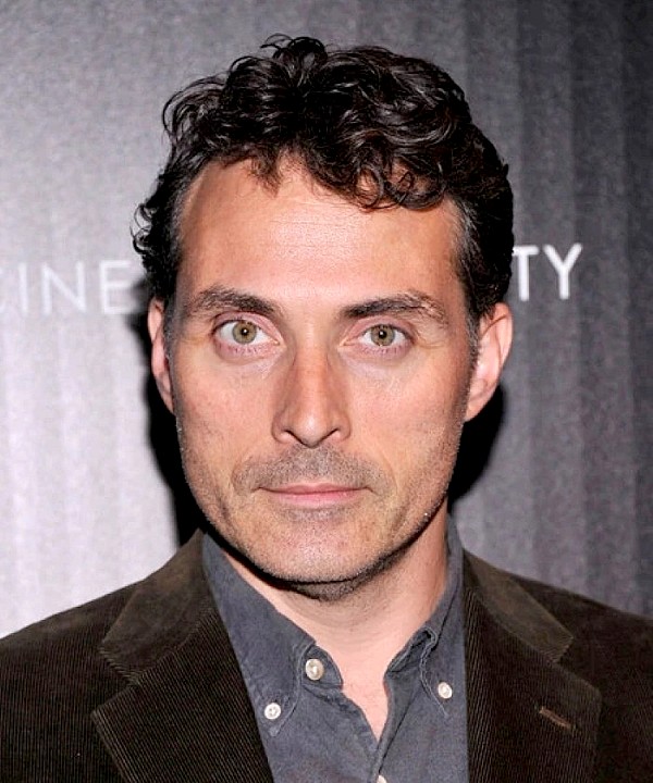 Rufus Sewell photo