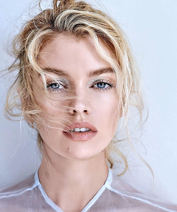 Stella Maxwell photo