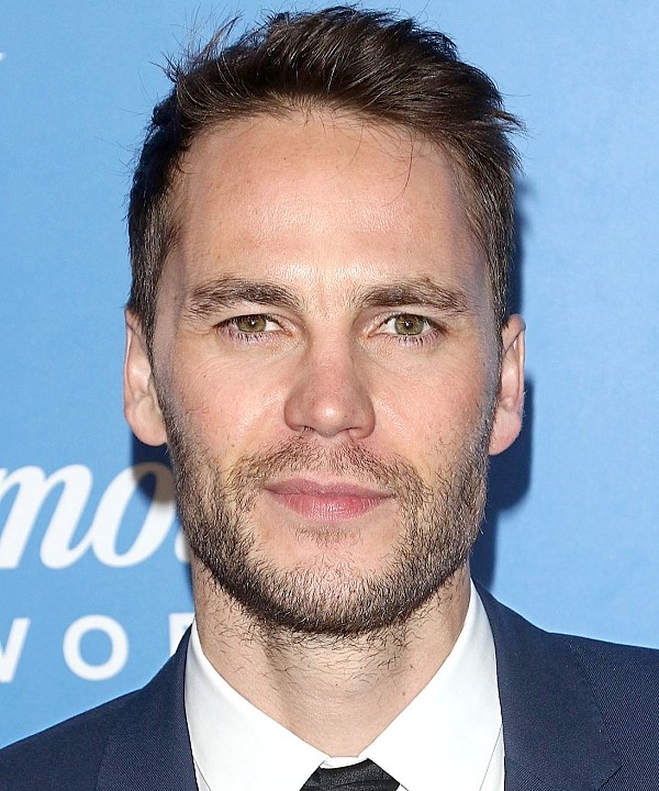 Taylor Kitsch photo