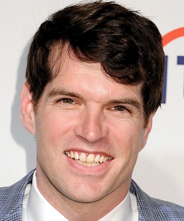 Timothy Simons photo