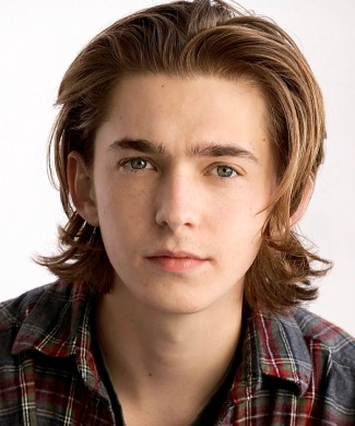 Austin Abrams photo