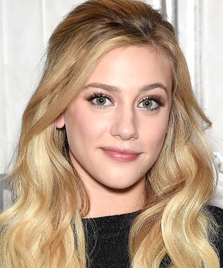 Lili Reinhart photo
