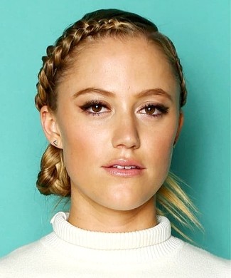 Maika Monroe photo