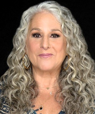 Marta Kauffman photo