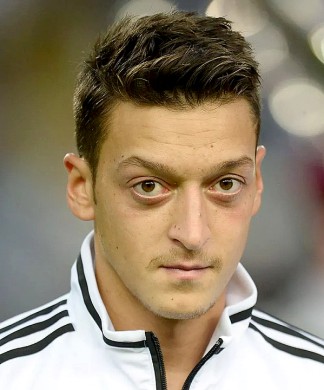 Mesut Özil photo