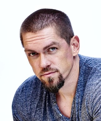 Steve Howey photo
