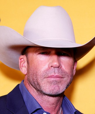 Taylor Sheridan photo