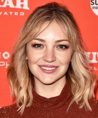 Abby Elliott photo