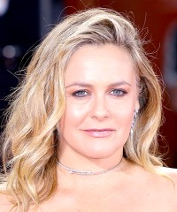 Alicia Silverstone photo