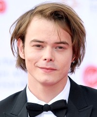 Charlie Heaton photo