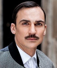 Henry Lloyd-Hughes photo