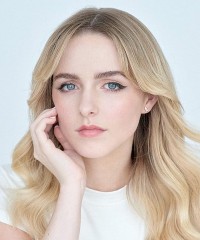 Mckenna Grace photo