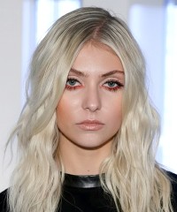 Taylor Momsen photo